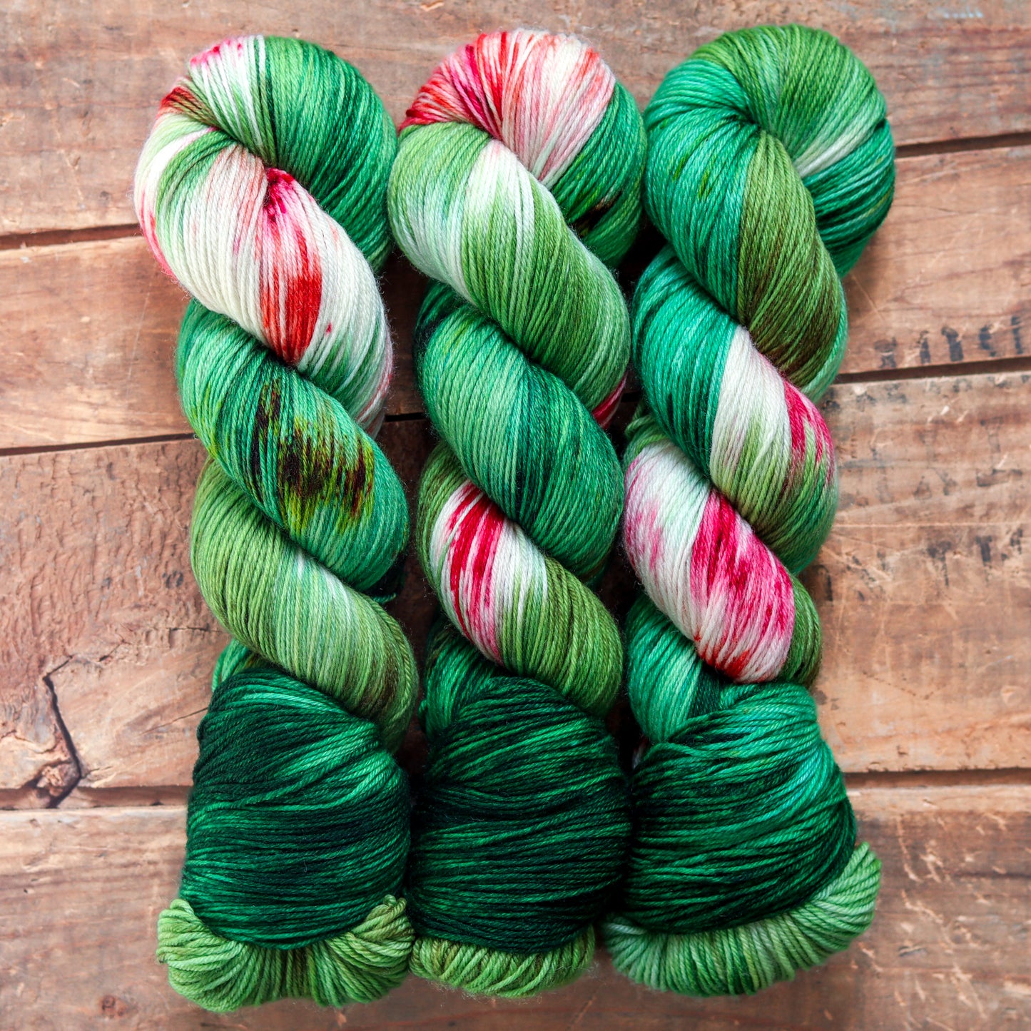 Ruby-Throated Hummingbird