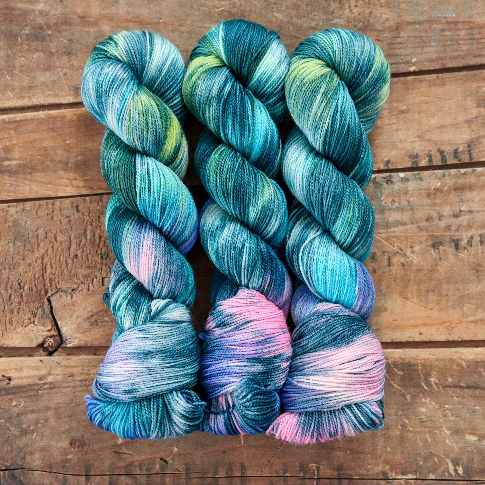 Aurora | sweet pea sock