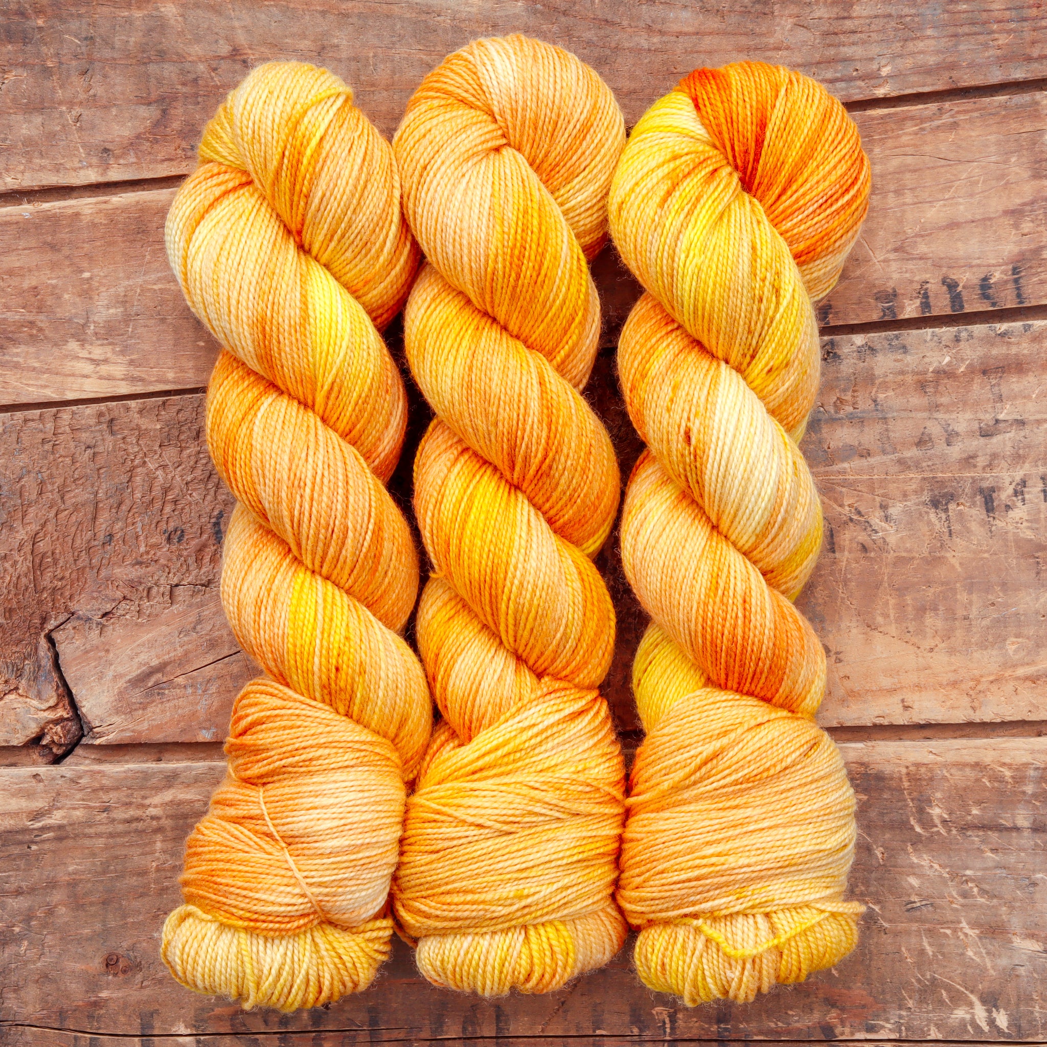 Bingo! Dino DNA | 2025 Jurassic Park Yarn Club