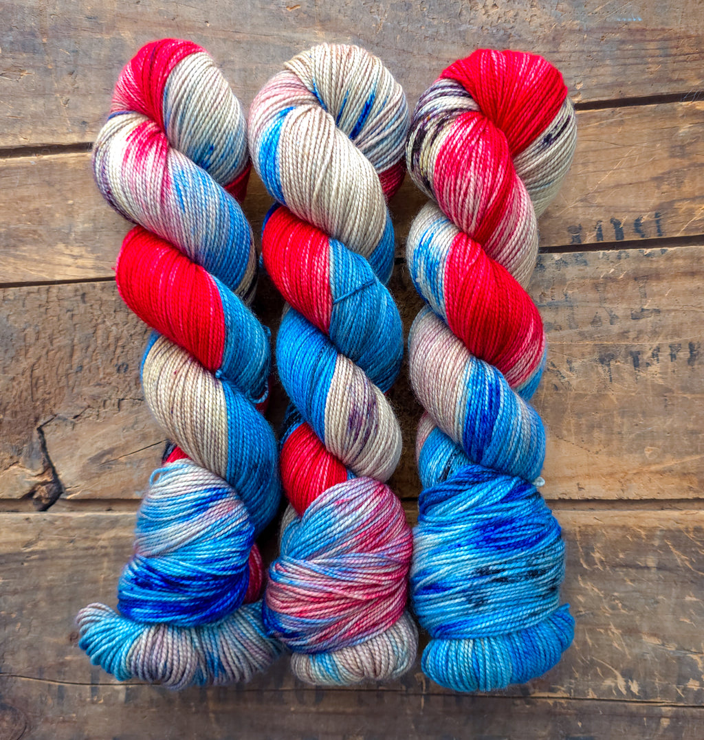 It's, It's A Dinosaur | 2025 Jurassic Park Yarn Club