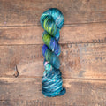 Aurora | wood lily dk
