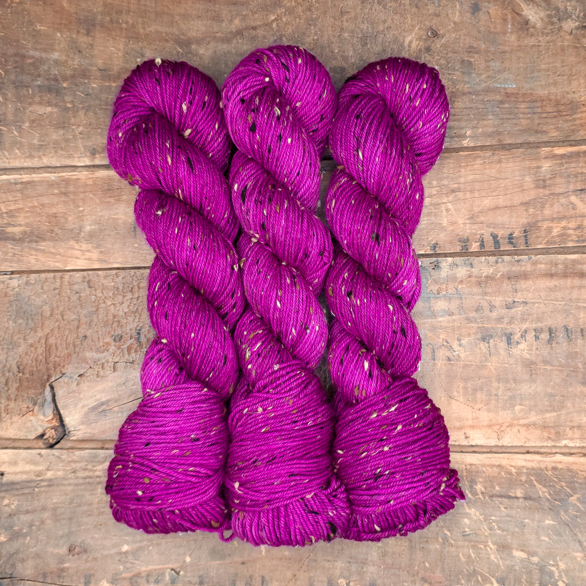 Berry Kiss | wood lily dk