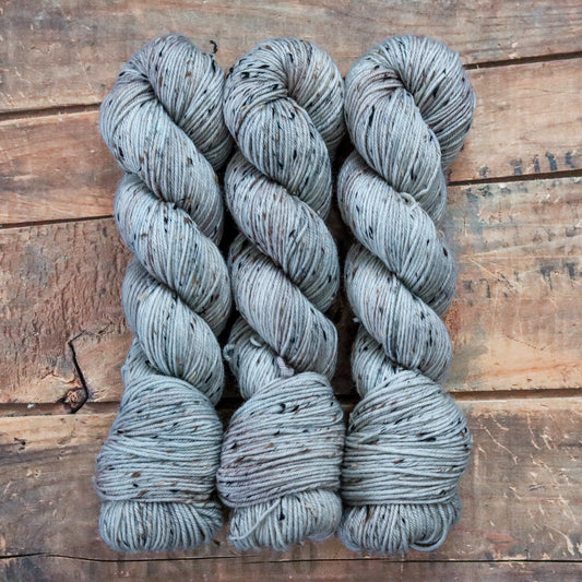 Cold Winter Morning | wood lily dk