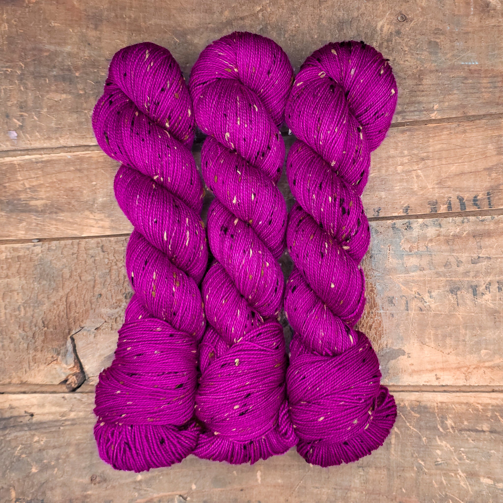 Berry Kiss | wood lily sock