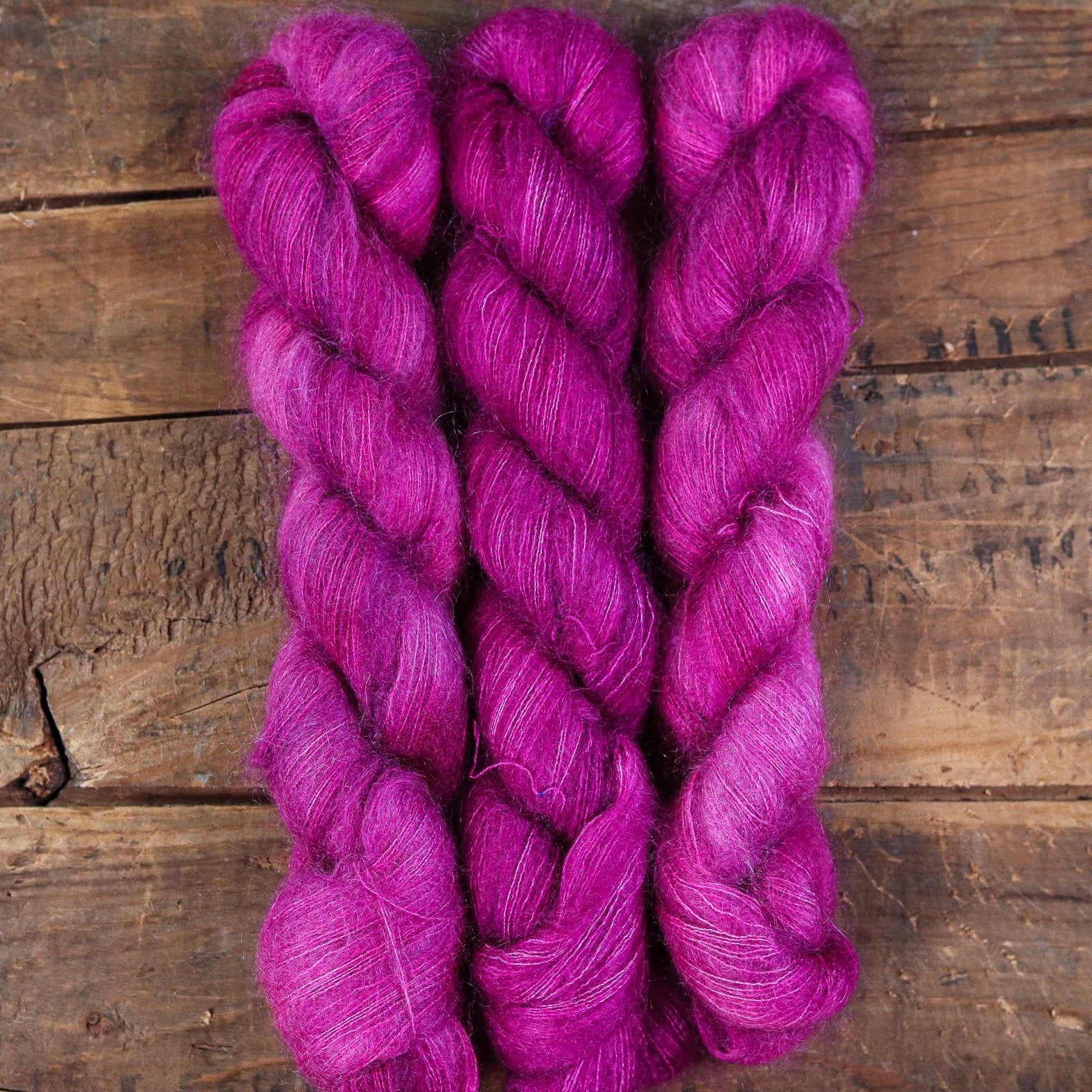 Berry Kiss | anemone lace