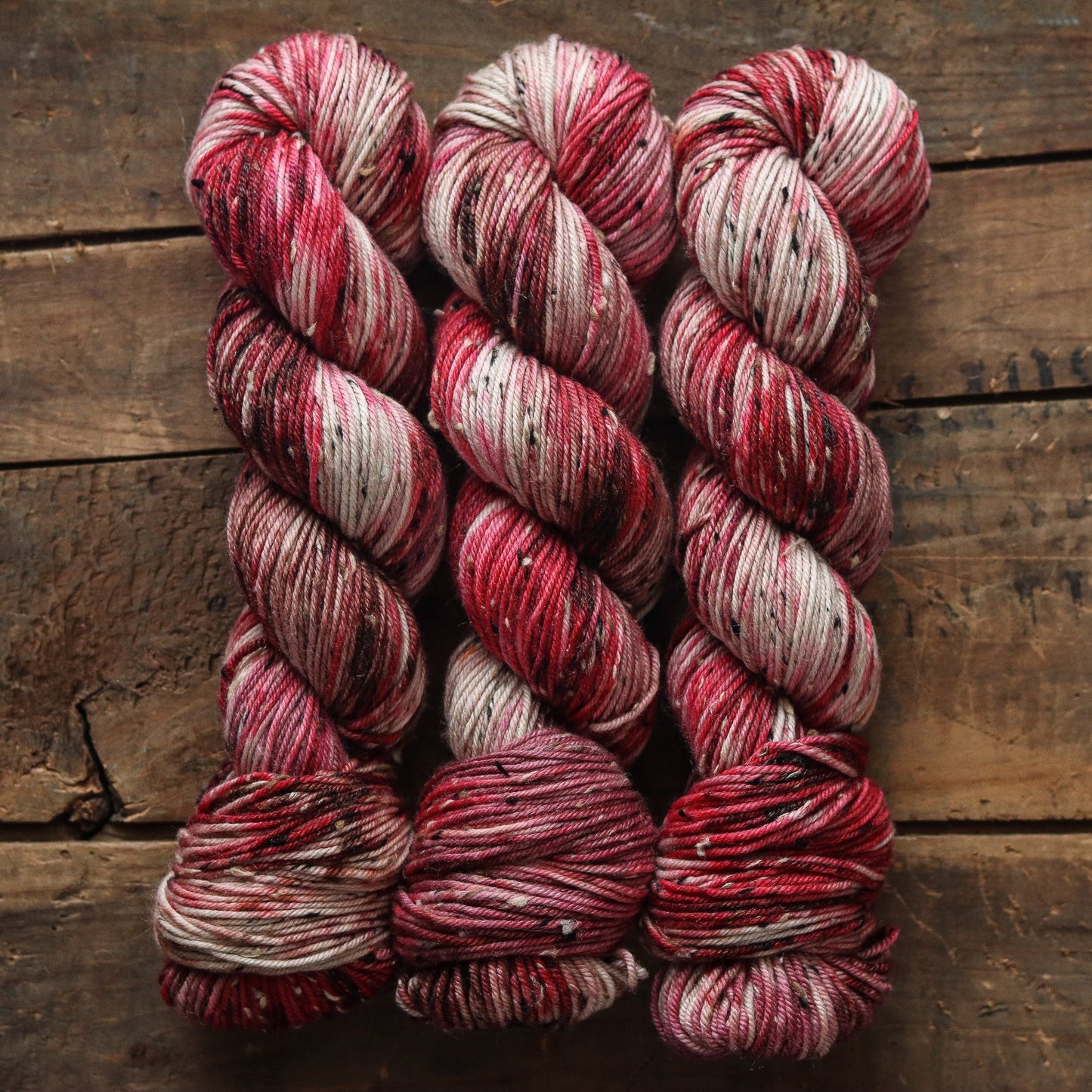 Purple Finch | wood lily dk