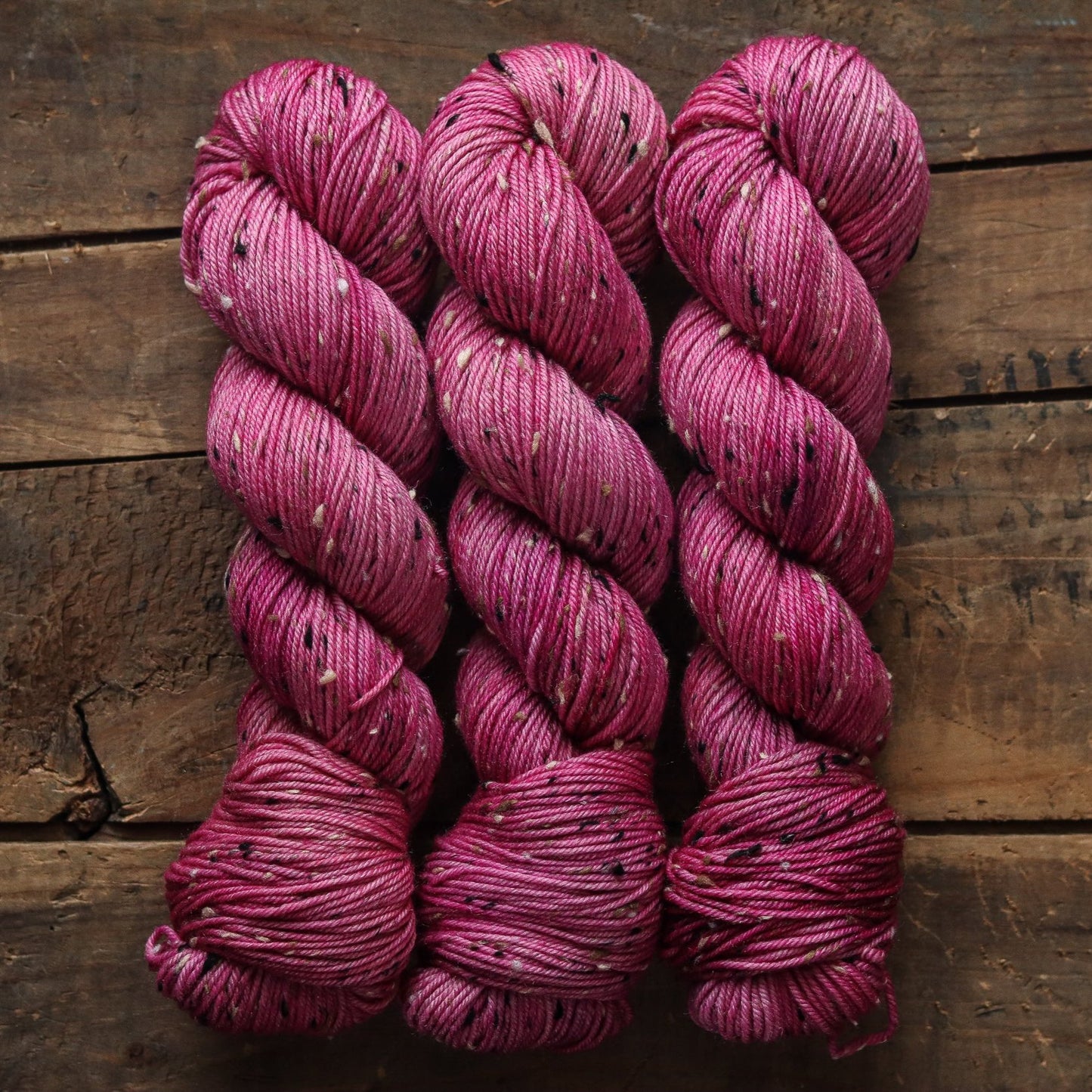 Tickled Pink | wood lily dk